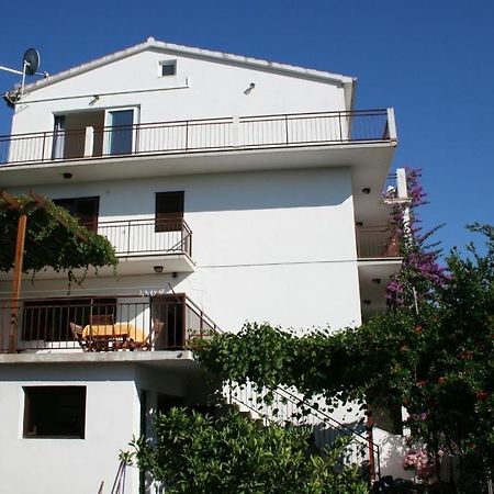 Apartmani Mladina Jelsa  Esterno foto