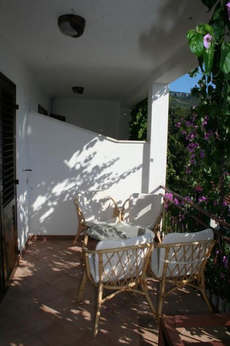 Apartmani Mladina Jelsa  Esterno foto